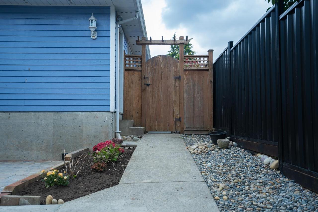 Adorable 1-bedroom suit with independent entrance New Westminster Buitenkant foto